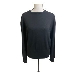 Pia Rucci womens crew neck wool sweater. Black long sleeve size 12.